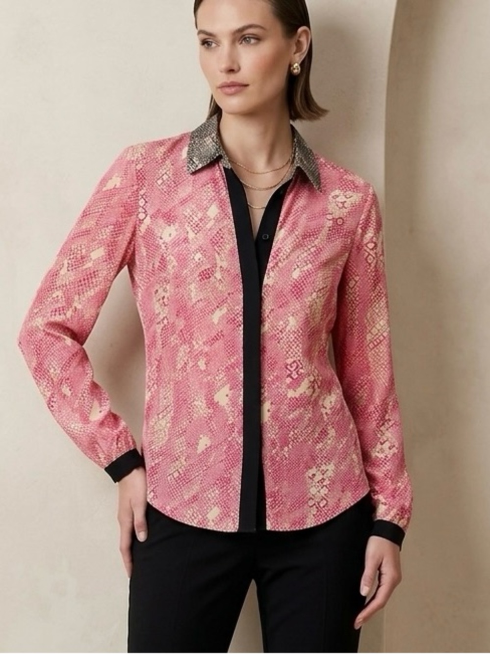 Trina Turk 100% Silk Geometric Snake Print Blouse Top Pink Tan Small Made in USA